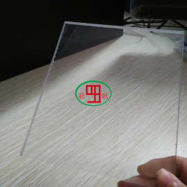 供应10mm透明耐力板，按要求裁切尺寸